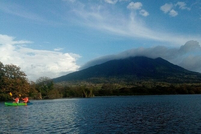 private-kayaking-experience-in-ometepe