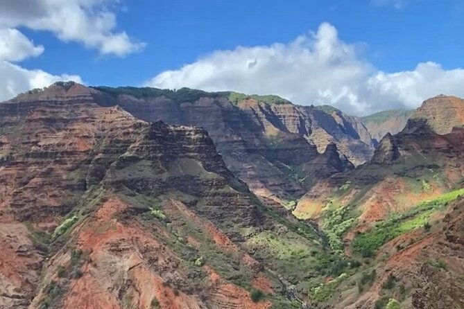 private-luxury-air-tour-over-kauai