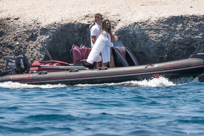 private-milos-tour-pirates-hideout-luxury-boat-rental