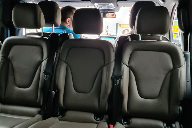 private-minivan-transfer-from-rotterdam