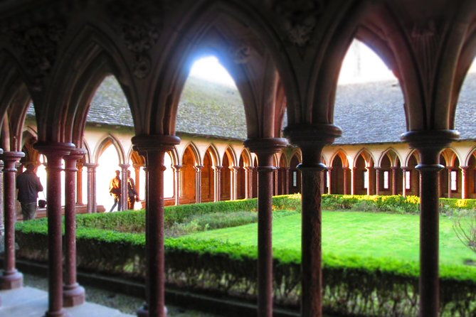 private-mont-saint-michel-tour-from-bayeux