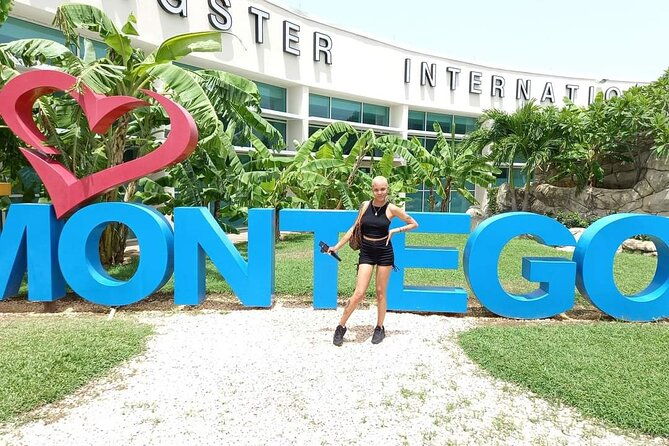 private-montego-bay-airport-transfer-to-negril-3