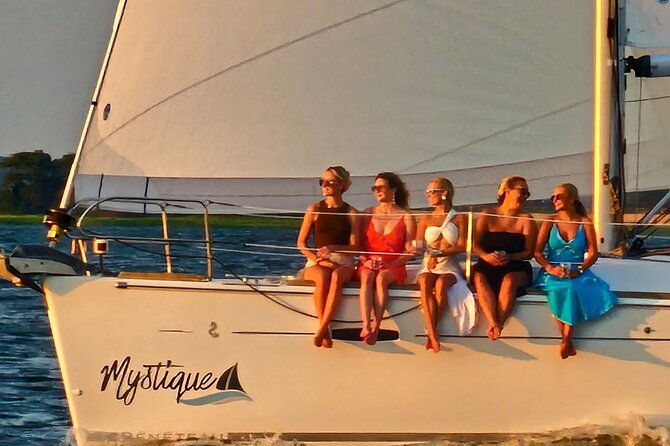 private-morning-sailing-dolphin-history-tours-on-mystique