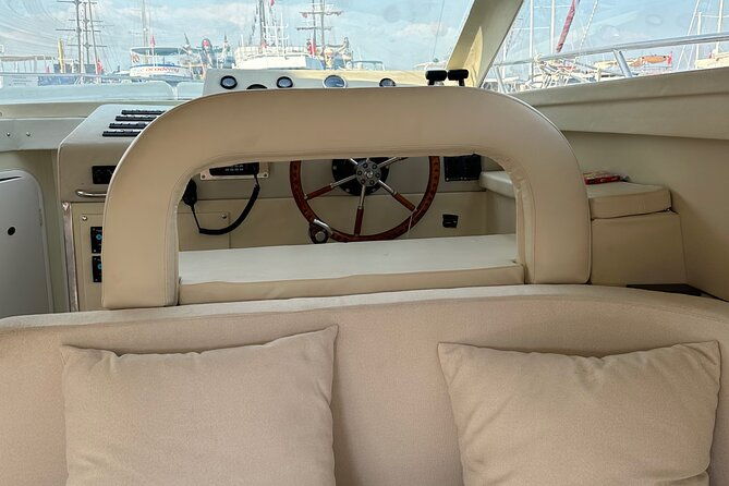 private-motoryacht-cruise-in-bodrum-with-lunch