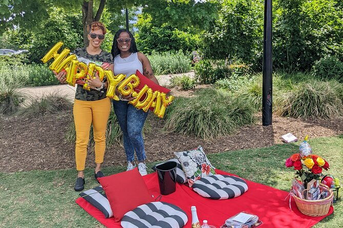 private-picnic-experience-in-the-queen-city