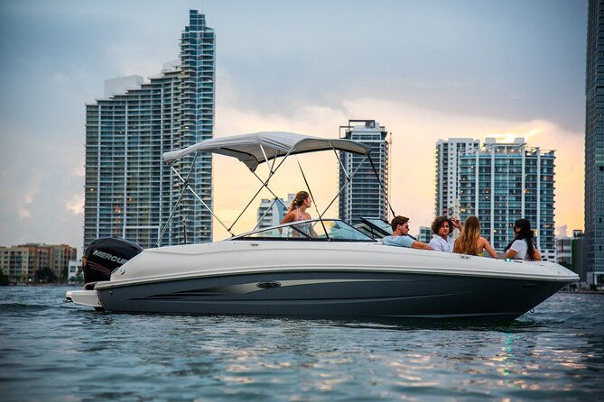 private-romantic-sunset-boat-cruise-in-fort-lauderdale