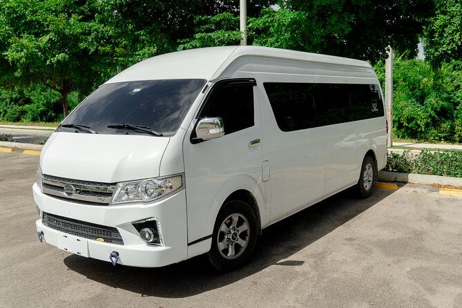 private-roundtrip-airport-transfers-to-punta-cana-hotels