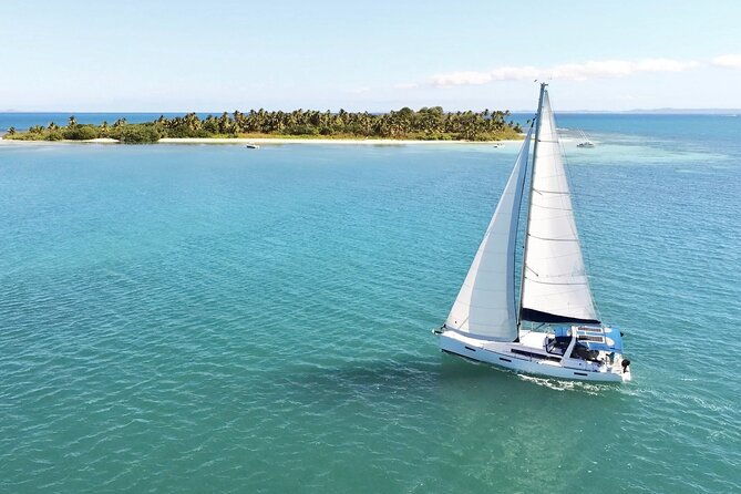 private-sail-tour-puerto-rico-fajardo-with-drinks-food