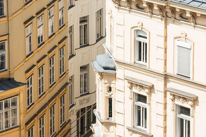 private-scenic-transfer-from-salzburg-to-vienna-with-4h-of-sightseeing