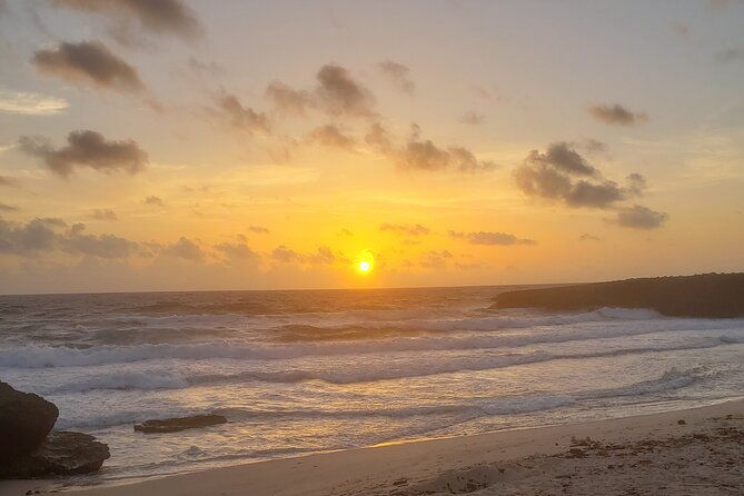 private-sunrise-hike-guided-beach-meditation-at-north-aruba