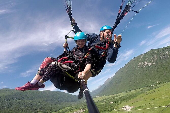 private-tandem-paragliding-in-soca-valley-3