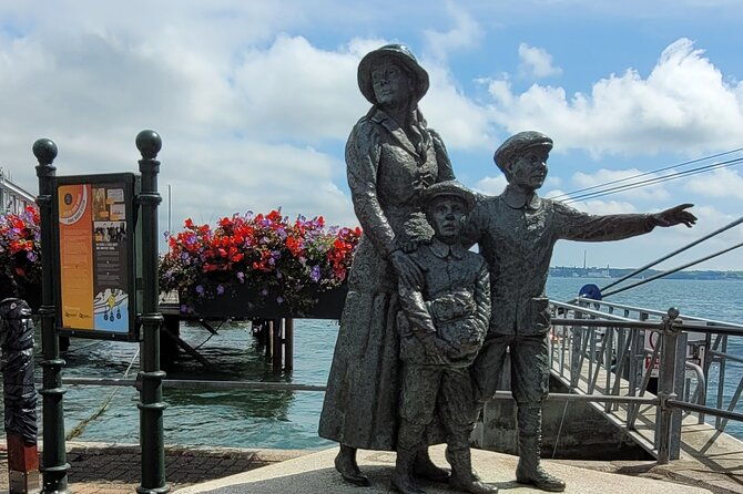 private-taxi-tour-of-blarney-castle-jameson-distillery-and-cobh