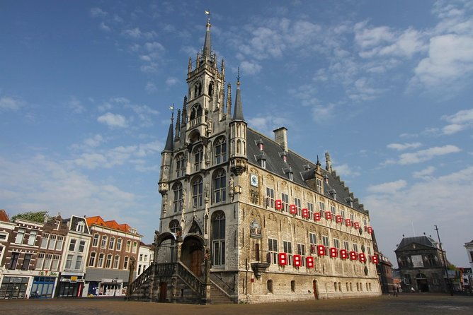 private-tour-from-rotterdam-to-windmills-of-kinderdijk-gouda-cheese-experience