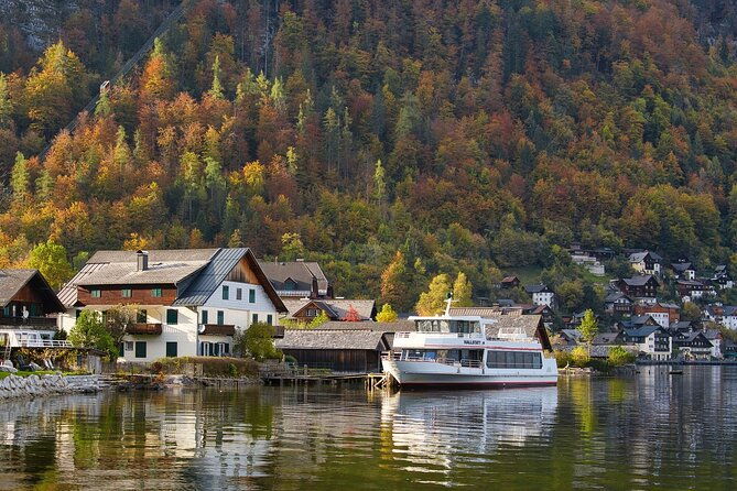 private-tour-hallstatt-city-skywalk-and-salt-mine-from-munich