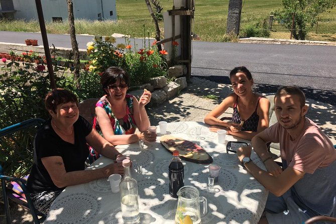 private-tour-homemade-food-and-wine-tasting-at-my-family-home-2
