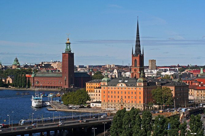 private-tour-of-stockholm-with-a-visit-to-the-absolute-ice-bar