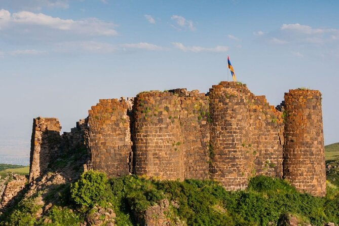 private-tour-saghmosavank-alphabet-monument-amberd-fortress-2