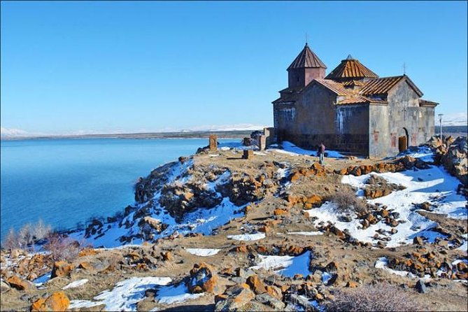 private-tour-to-khor-virap-areni-winery-noravank-selim-pass-hayravank