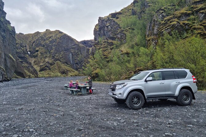 private-tour-to-thorsmork-glaciers-and-waterfalls