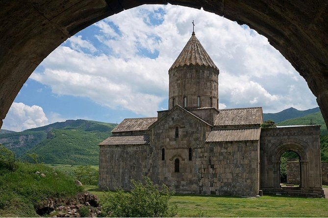 private-tour-to-wings-of-tatev-tatev-monastery-shaki-waterfall-noravank