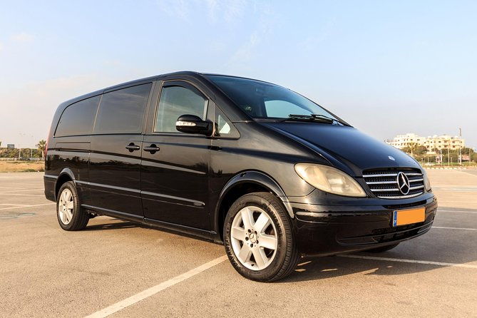 private-transfer-larnaca-airport-to-larnaca-district-1-14-pax