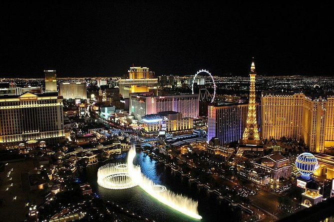 private-transfer-las-vegas-to-las-airport-by-luxury-suv-or-limousine-up-to-8-p