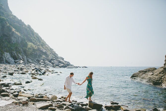 private-vacation-photography-session-with-local-photographer-in-cinque-terre