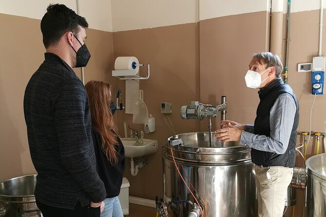 private-visit-to-acetaia-with-tasting-2