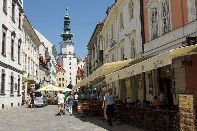 private-walking-tour-in-bratislava-the-dark-pearl-of-danube