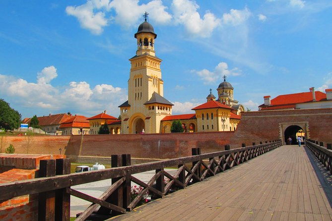 private-walking-tour-of-alba-iulia-citadel-with-wine-tasting