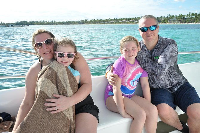 punta-cana-combo-tour-snorkeling-catamaran-cruise-parasailing
