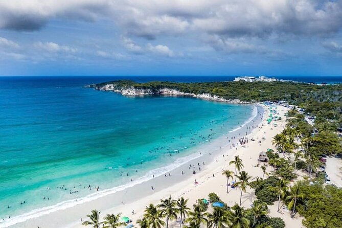 punta-cana-guided-tour-with-tastings-and-macao-beach