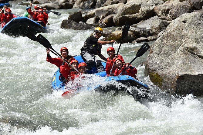 rafting-power-in-the-noce-stream-in-ossana