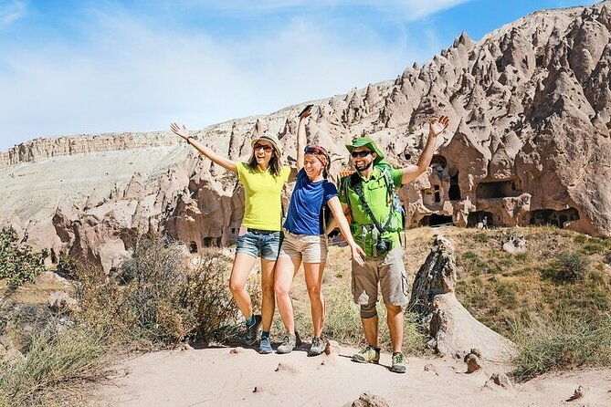 red-valley-hiking-tour-2