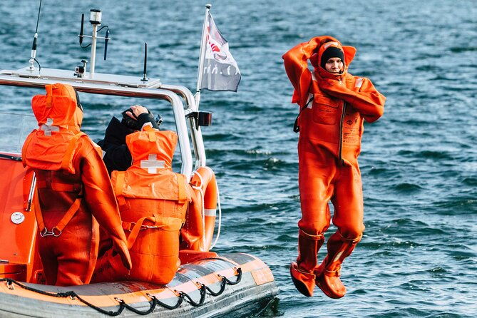 redrib-boat-and-helicopter-experience-in-helsinki