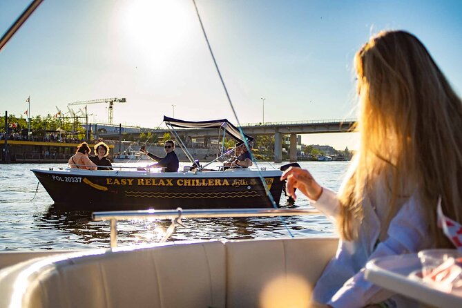 rental-of-motorboat-for-5-on-vistula-in-warsaw-no-licenses-needed