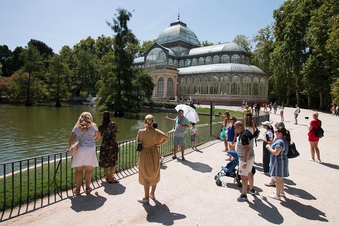 retiro-park-walking-tour-in-madrid