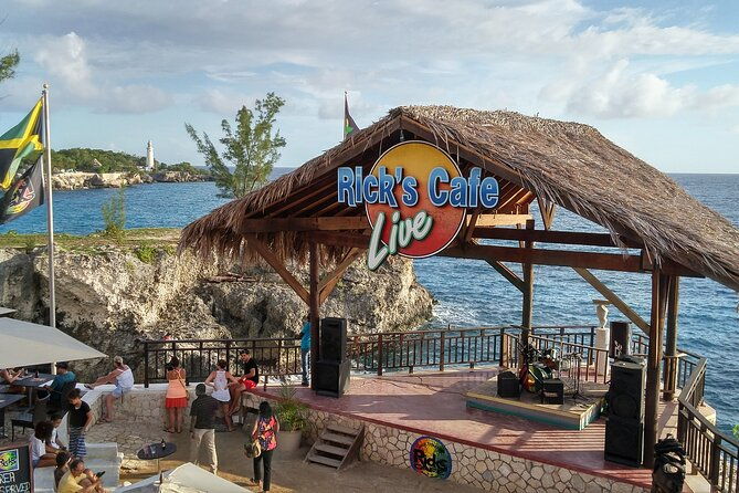 ricks-cafe-shopping-in-negril