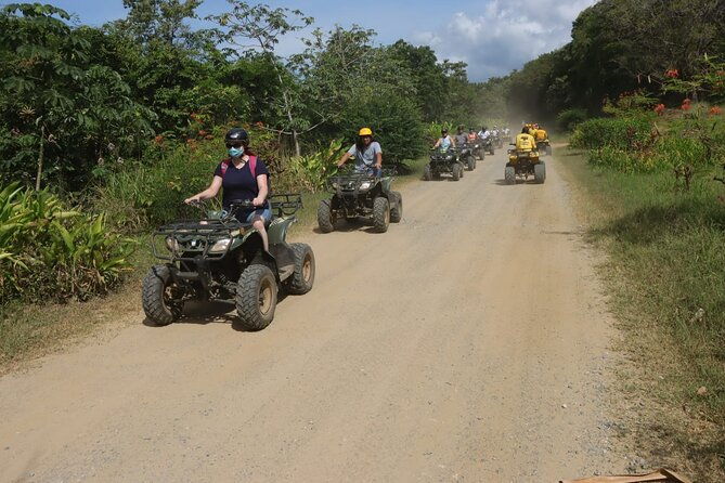 roatan-tours-with-transport
