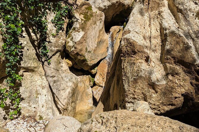 rock-climbing-adventure-in-gjipe-canyon