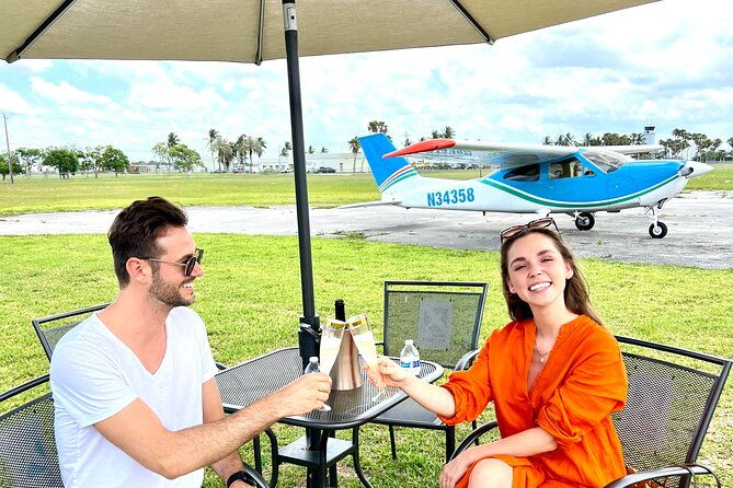 romantic-miami-50-min-plane-tour-with-champagne-valentines-day