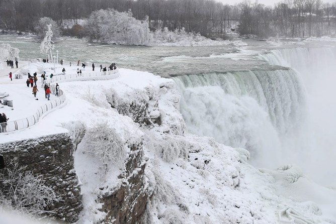 round-trip-private-safe-transfer-between-buffalo-airport-niagara-falls-canada-2
