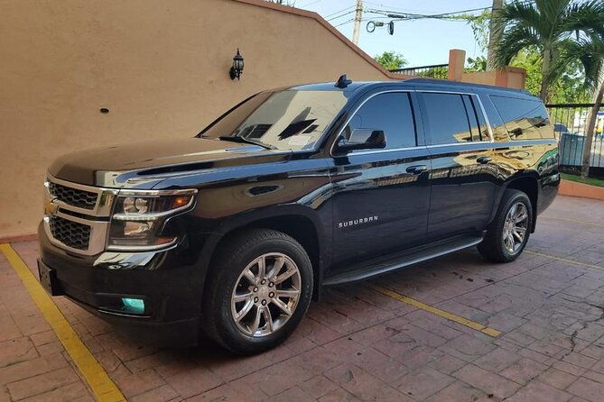 roundtrip-suv-from-punta-cana-airport-to-uvero-alto-hotels