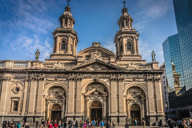 santiago-city-experience-walking-tour-market-visit-lunch-coffee-included