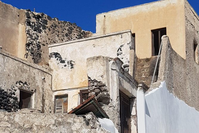 santorini-6hr-small-group-shore-excursion-villages-wine