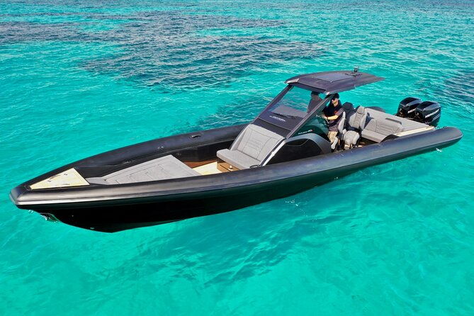 santorini-caldera-private-cruise-with-speed-boat-open-bar