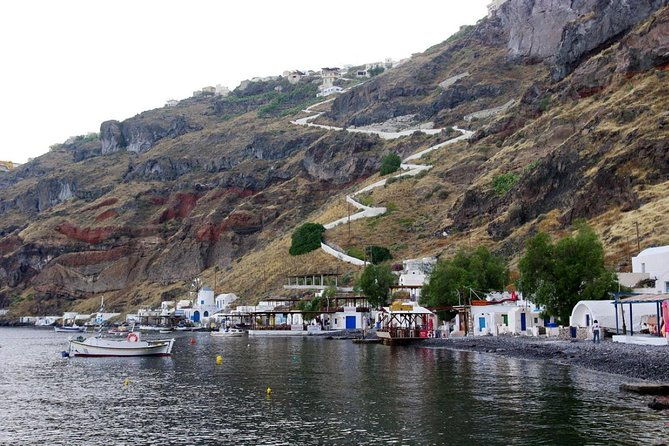 santorini-volcanic-islands-cruise-volcanohot-springsthirassia-and-oia-sunset