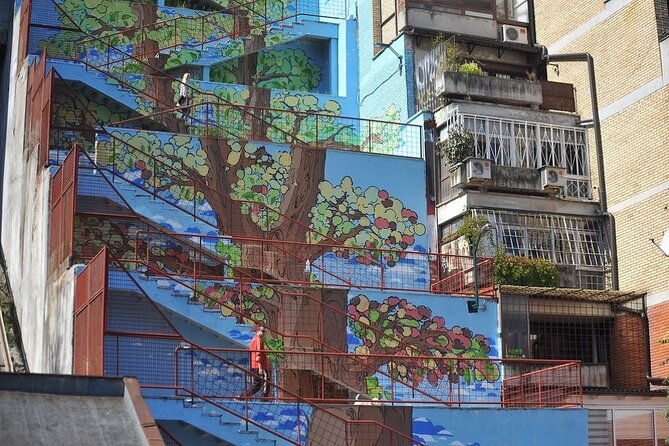 sarajevo-street-art-tour-art-history-mystery-sartajevo