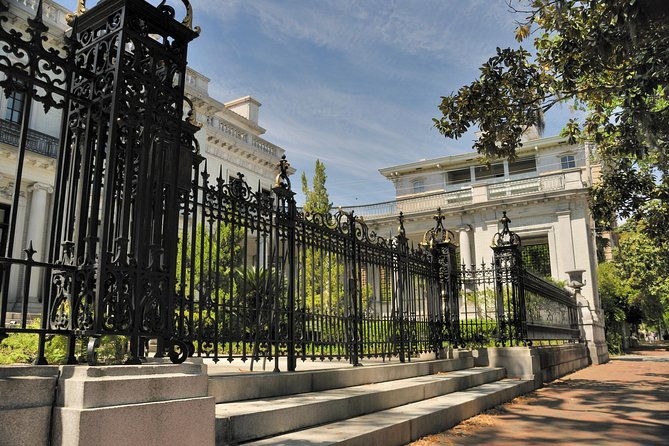 savannah-stroll-guided-sightseeing-history-walking-tour-of-savannah