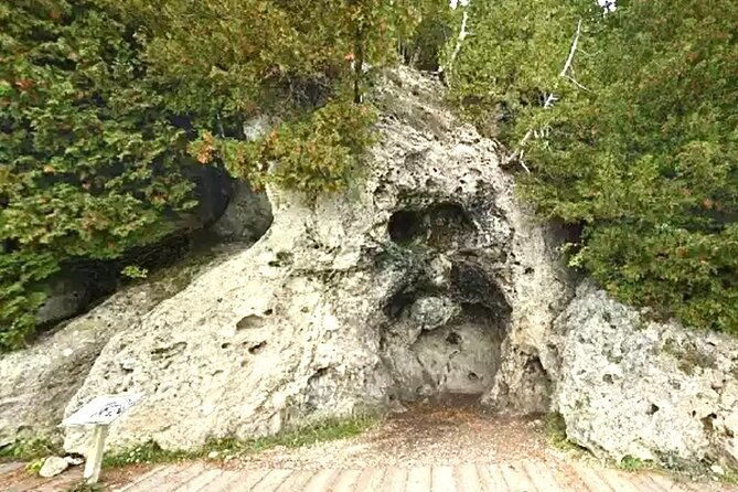 scenic-mackinac-island-a-self-guided-cycling-audio-tour